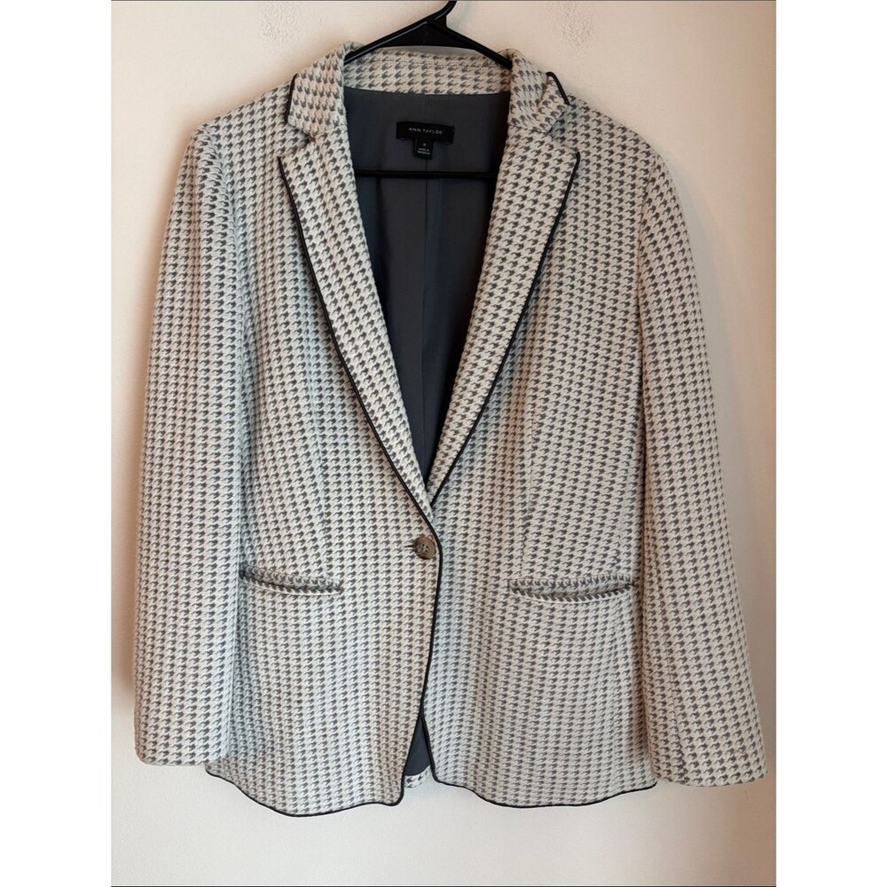 Ann Taylor Black and White Houndstooth Blazer soft sweatshirt black trim size 10